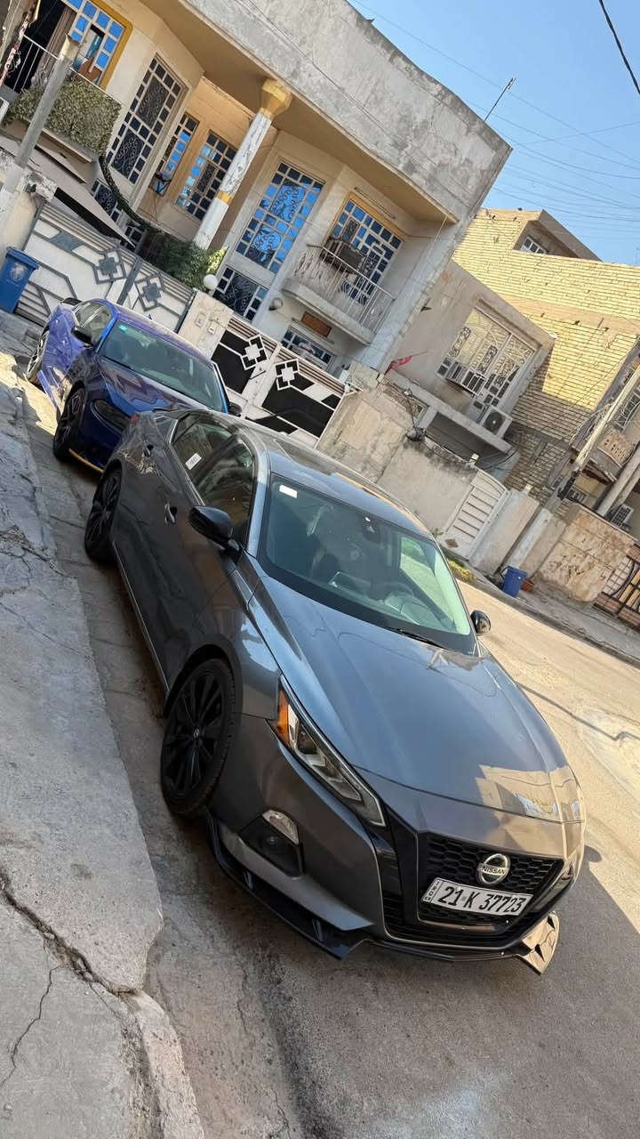 بدون صبغ 2022 التيما SR MIDNIGHT فول مواصفات ⚠️
عداد 36 الف فقط نظيفة كلش كلشي بيها جديد صبغ بس دعامية امامية السعر 142 ورقة ***********
