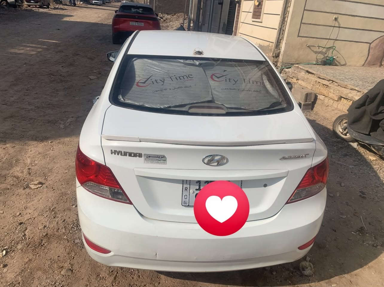 أكسنت 2013 خليجي 🔥

🚘 للبيع أكسنت 2013 خليجي — نظيفة وتستاهل

سيارة مرتبة جداً، استخدام شخصي، ومواصفاتها حلوة، مكينة وقير ودفرنس بحالة ممتازة، تكييف بارد، قيادة مريحة واقتصادية بالبنزين.

✅ خليجي
✅ موديل 2013
✅ نظافة واضحة
✅ جاهزة للفحص من الألف إلى الياء
✅ ما تحتاج صرف مباشر

💰 السعر: [88]وبيها مجال بسيط
📍 الموقع: [الدورة كرارة]
📞 للتواصل: [***********]

السيارة للجاد فقط، والفحص خير دليل.
لا تسأل عن آخر سعر قبل المعاينة، والبيع بالمعقول. 🔥
