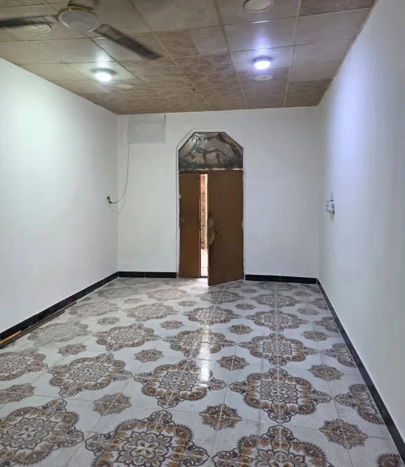 مشتمل ارضي • ديوانية ٩م • حمام داخلي
