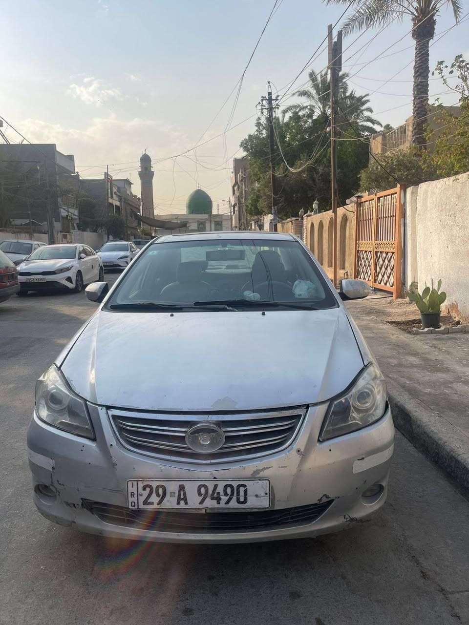 للبيع BYD G3 2013  رقم واسط انكليزي مميز مشروع وطني 
بيها قطع صبغ
كير محرك 1800 كورلا 
تبريد شغال فان غاز صوندات مروحة كله جديد 
كهربائياتها مرتبها على ايدي 
منظومة زنون عدسة جديدة 
سياره شوف العين 
نقص صدر تعبان 
نقص يدة باب امامي 
والباقي كدامك
بيها ضربة بالجاملغ الخلفي ومعدلة 
وبيها بالبيبان معجون 
السيارة راعيها موجود باسمه شرط تحويل مكاتبة مرورية وتحويل ثاني يوم 
سعرها 45 مكانها طالبية او سبع البور
***********
