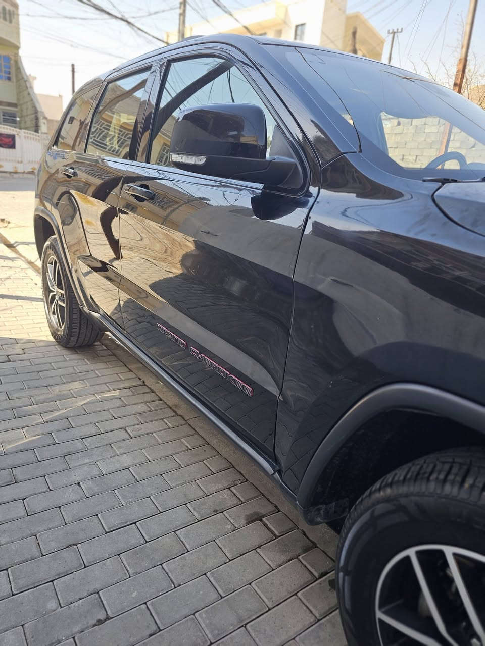 جيب 2020 ترايل هوك فول 
جديدة السيارة 
بيها قطع صبغ بدون دواخل 
منظومة زنون كهربائيات كلها شغالة 
كير ومكينة ٦ سلندر جدد
جميع الكشنات تدفئة تبريد وكهرباء
الجكات شغالة تصعد وتنزل 
سمعات دمام جنطة كهرباء 
حساسات رادارات 
رقم وهزة جديد باسمي
السعر مناسب 165 مكاني العطيفية 
***********

نص مكتوب في الصور:
- 000-28386197 - 08/24/2020 - IAA
- 000-28286197 - 08/24/2020 - IAA