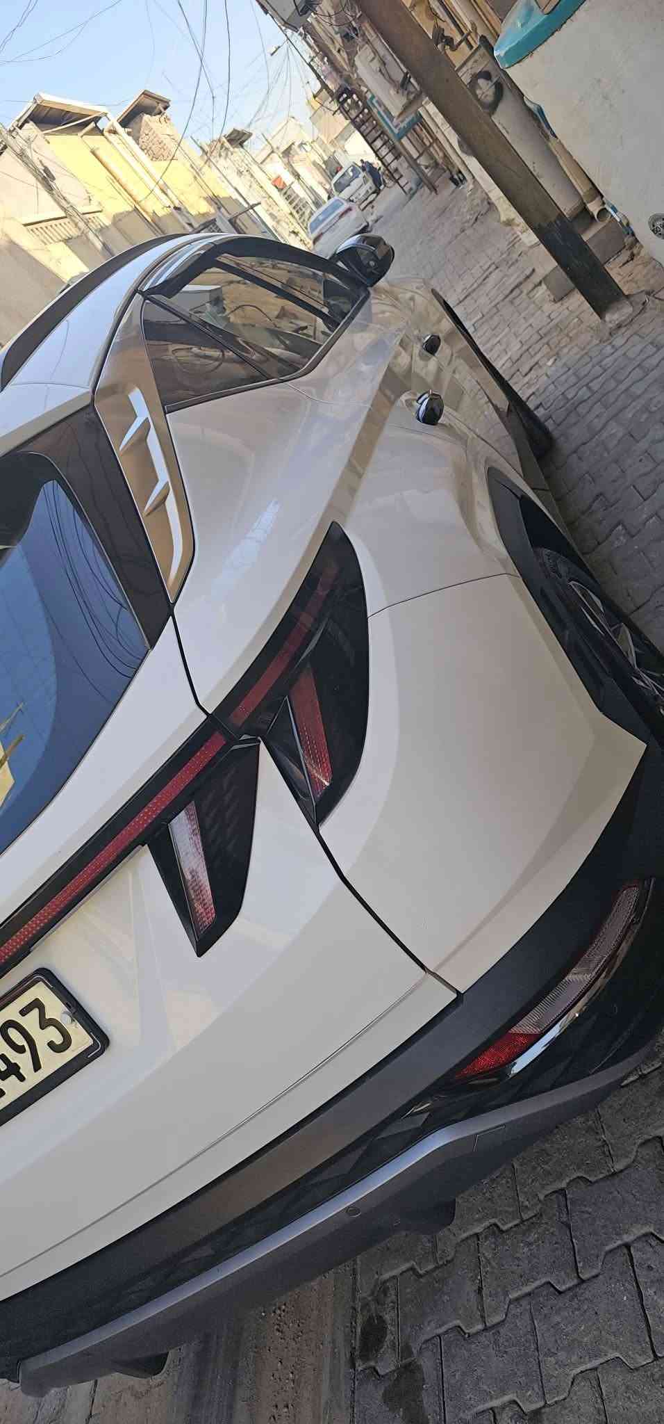 توسان 22 رقم اربيل
بيع او مراوس بسياره عاليه يفضل هايبرد
ماشيه 69 الف 
محرك 2000 خليجي
موصفات توسان معروفه 
حساسات أماميه خلفيه 
تبريد قطعتين 
شاشه كبيره 
تحكم ستيرن 
هند بريك دكمه 
كشنات جلد 
بيه دعجه فوق جاملخ بصندوق كما موضح بصور 
مع سونر 
تبديل الفرم ممه 
مكان سياره بغداد باسمي 
الاتصال ***********
سعر 173 ورقه بيه مجال
