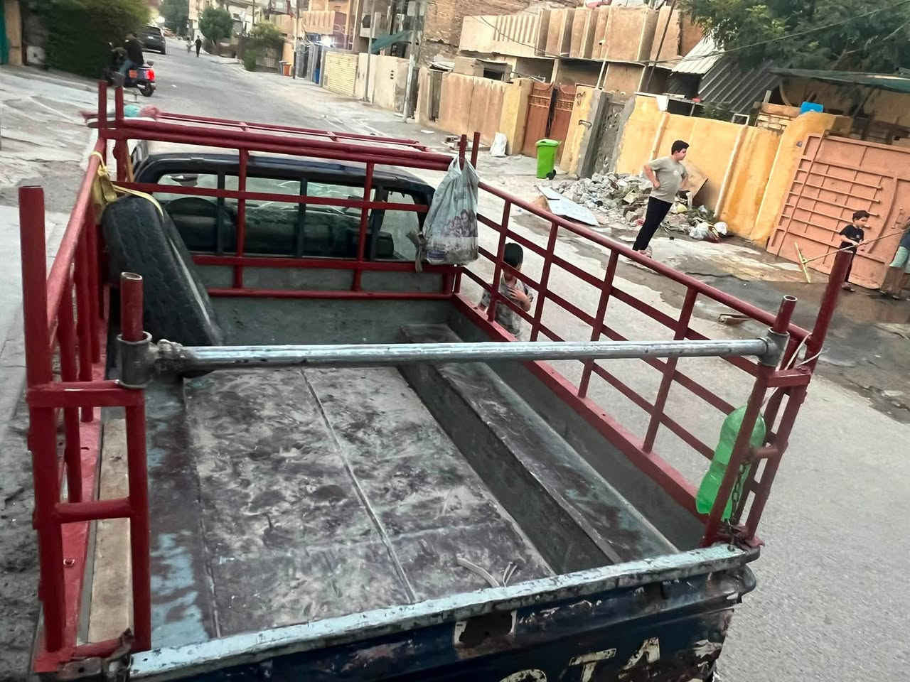 سلام عليكم
سياره بيكم مديل ٨٥ 

لبيع مكان بغداد 

رقم بغداد سنويه صاقطه 

السعر ٢٠ 

بدون محجر 

رقم الهاتف ( ***********)
