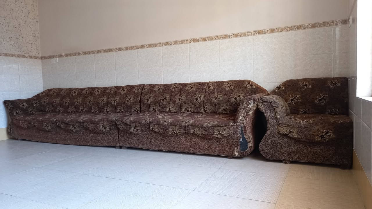 للبيع
رف 
طول(عرض): متر ونص/ ارتفاع: مترين و20سم

قنفات 
الطول: 5 امتار

ستاند اكسسوارات

📍اذا شراي تواصل واتساب فقط
***********

ما اجاوب بالتعليقات

