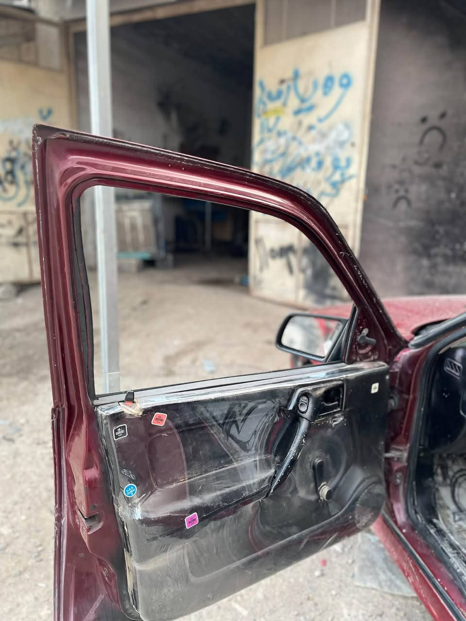 سڵاو لەماڵی گەنجان
ڤیکترا مۆدیلا ١٩٩٥ مەکینە ٢٠

بۆجوانی حیزامە 

گیرو مەکینە شەرت 

ئارم پلاستیک سلێمانی 

تەقەو رەقە شەرت  

لیدراو  شتی نیە  

سەیارەکە تابڵەی جوانە 

ژمارە *********** 

ماڵی گەنجان 🌹
شوین کۆیە
