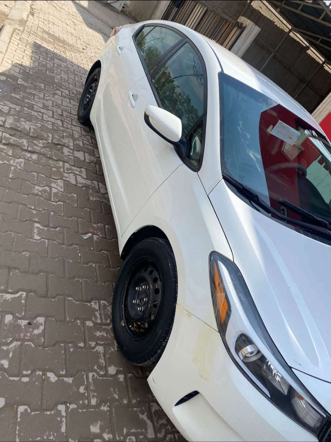 سلام عليكم
كيا فورتي ٢٠١٧ 
رقم بغداد 
ضرر سياره فقط بنيد مبدل بلاي 
وبارد باب سايق شي قليل 
وواضح بصور بدون دواخل 
بدون ايرباك 
كفاله 
ماشيه ٩٥ 
مكان سياره ديالى بعقوبه 
***********

نص مكتوب في الصور:
- AutoAuctionHistory.com