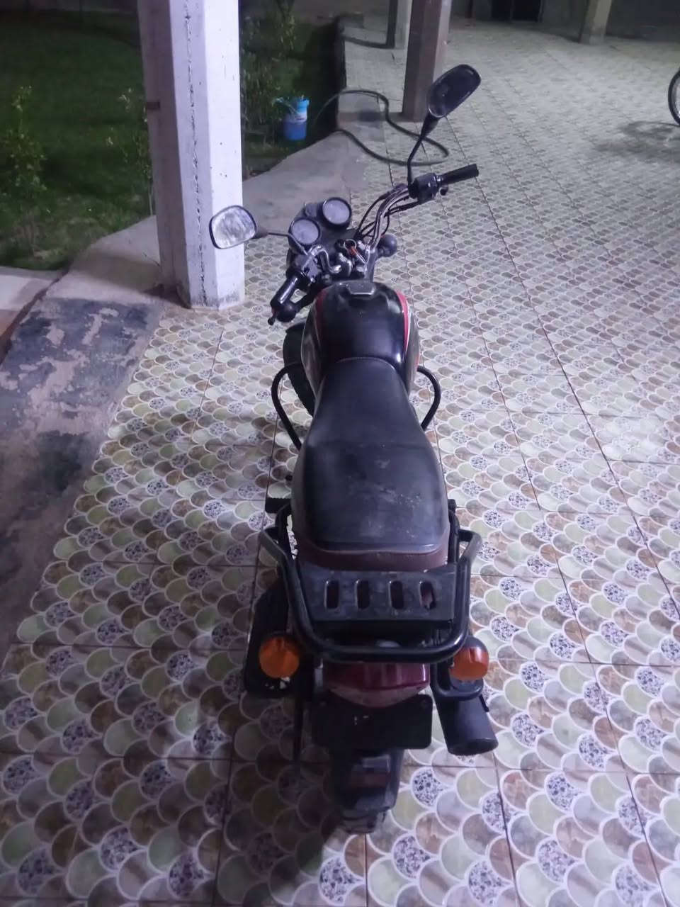 دراجة بوكسر 
موديل 21 مجفته تجفيت شركة بجاج ليبيل وردي كهربائيات كاملة تخم تايير الدراجه نضيفة  
***********
بابل الحمزة الغربي 
السعر 1200بيها مجال اشويه
