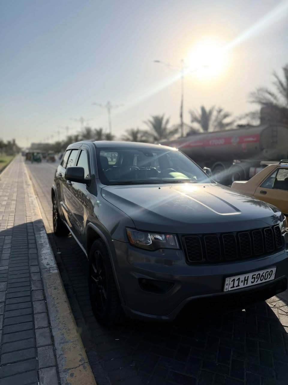 يالله بيع او مراوس جيب 2019 رقم بغداد باسمي لون مميز سمنتي فول مواصفات ماناقصه شي كير مكينه صدر تخم تاير كله بحاله جيده  صور الحادث بلمنشور مكاني بغداد سعره 189
***********
