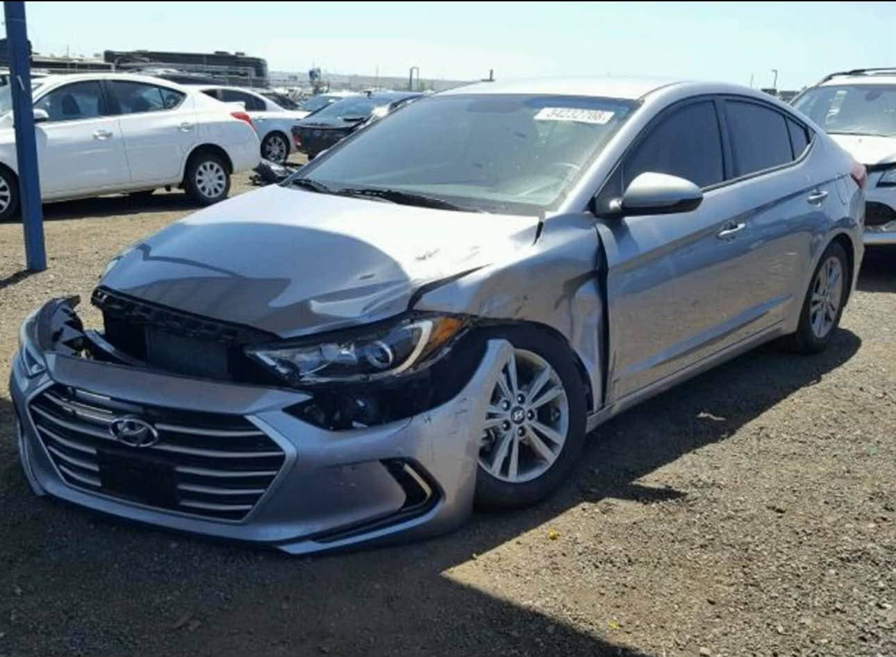 النترا ٢٠١٧ وارد امريكي حدثه بنيد وجاملغ بدون دواخل صور حدث امريكه مع الصور سيارة جاهزة من كلشي حداديه جديدة مكان البصرة البهدرية سعر ٩٠ بيهه مجال قليل 
*********** ابو الخصيب, البصرة

نص مكتوب في الصور:
- 34232788