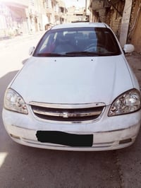 ٢٠١١ • مكينة جديدة • باسمي بغداد