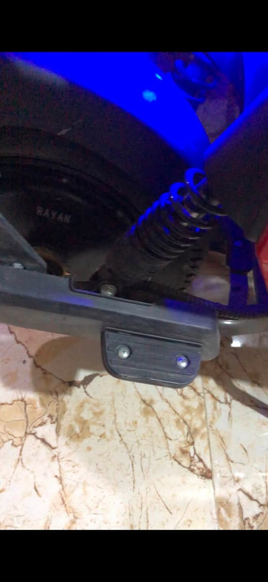 سلام عليكم دراجه شحن للبيع مديل R900 ريان دراجه مكفوله من كلشي مابيه اي عطل بعده البطاريات عله الوكاله صارلي 4 اشهر من اشتريته للبيع مستعجل عليه محتاج فلوسه ما جاي استخدمه سعره 700 وبيه مجال مكاني بصره سيمر يم جامع لكبير واتس ***********
