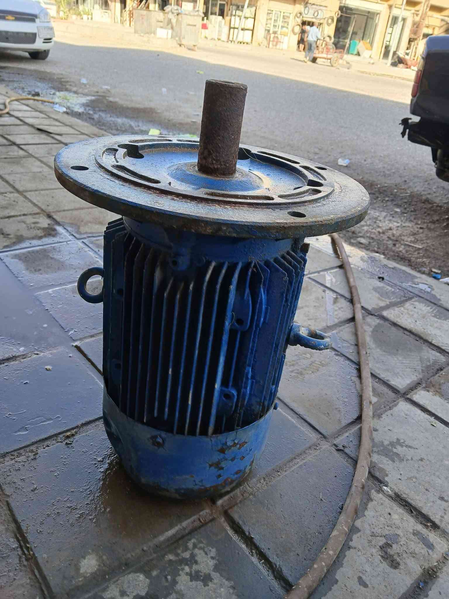 ماطور إيطالي • ١٠حصان • ٣٠٠٠دورة