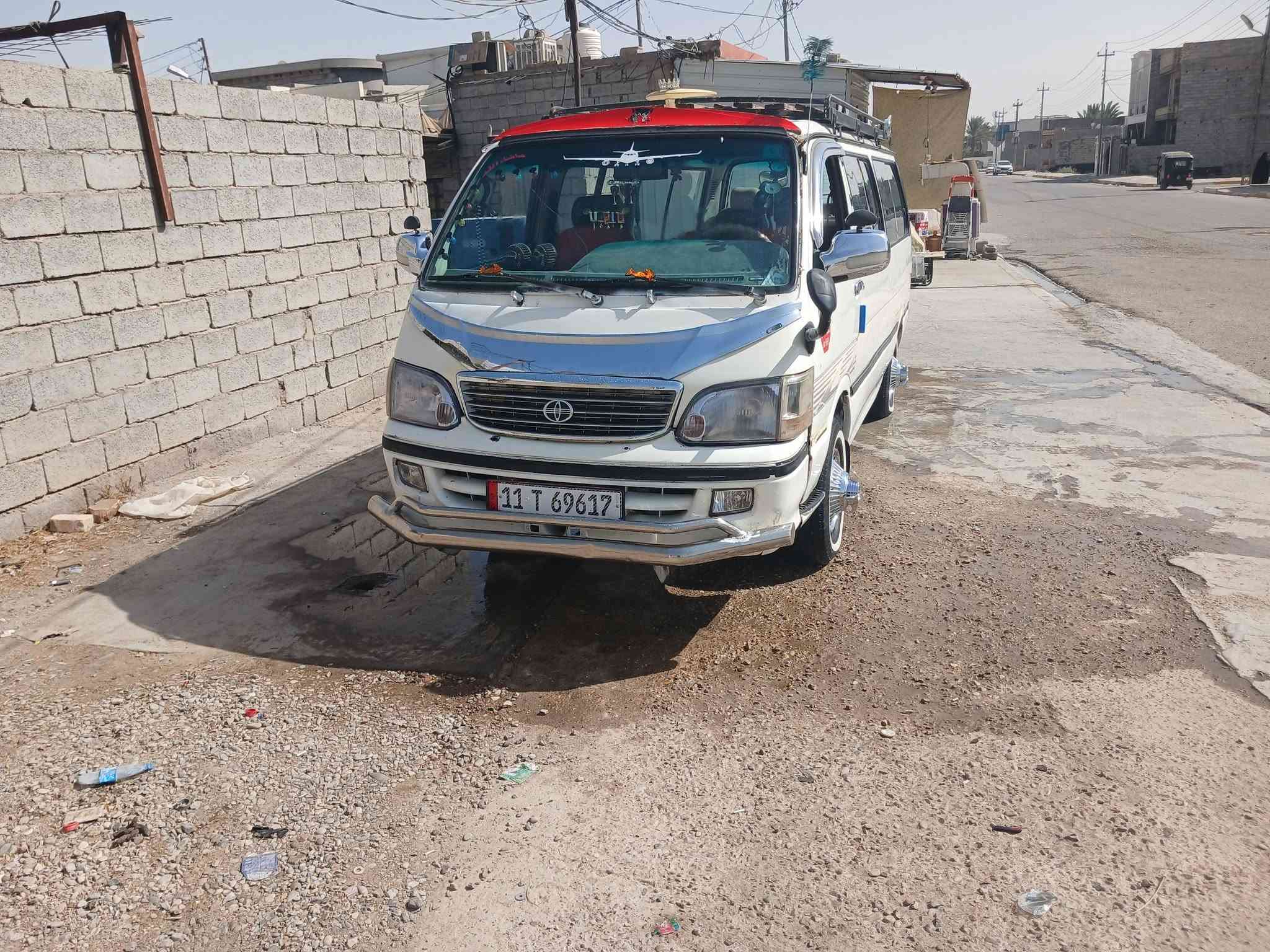 سلام عليكم. فتون دير موديل ٢٠٠٩ بغداد بسمي مكفوله من كير ومكينه وتايرات وصدر وكهربائيات .. دوشمه جلد مابيه خياسات  شاشه وكامره دواره وحساسات ومنضومت غاز مصفره هيه ومرور خطها حسينيه باب المعظم تخم تاير قبل شهرين شديته تتقفل كل البواب كهربايات كله شغاله ماكو شي بيها ميشتغل رون وكيلو متر وكيج بانزين وحماوه سستم سماعات نشره داخليه   ...للبيع او مراوس بجنبي عالي او هايسه وانطي فرق   ..سعرهه 55 ورقه مكاني بعقوبه ***********
