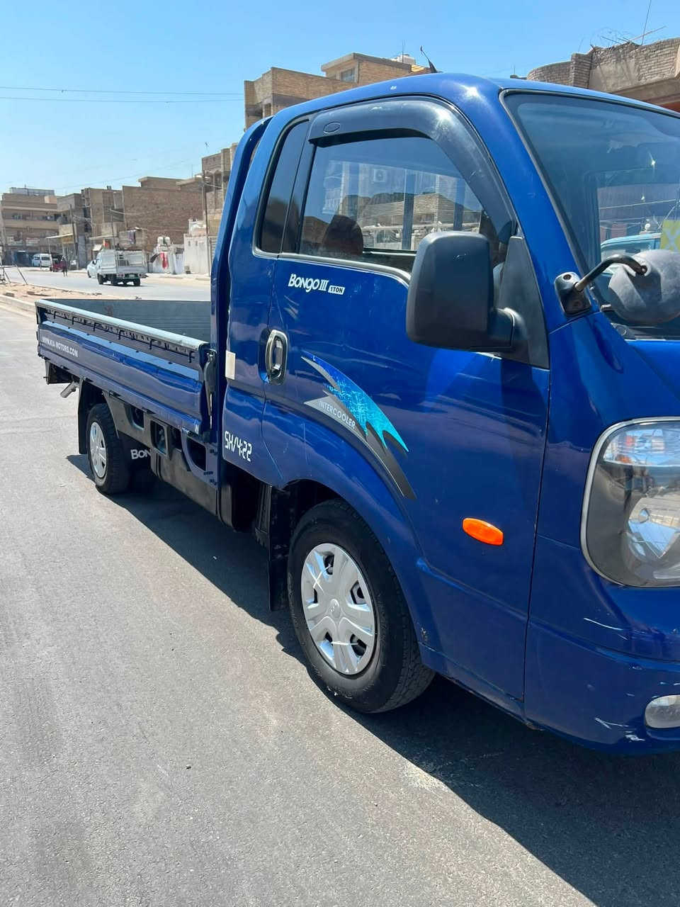 كية بنكو 3
موديل 2005
محرك 3000 مفتوح 
رقم بغداد إنكليزي سنوية ل 28
مكفوله من ضربه بيهه رشات صبغ خفيفه 
العنوان📍بغداد مدينة الصدر 
التواصل : ***********
