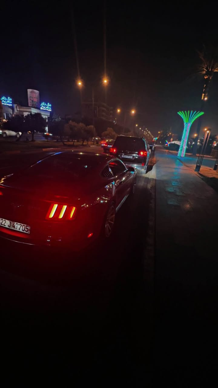 موستنك ١٦ مراوس بربع بوب. سياره عليه ادامه كامله وبرمجه فور برذرز يم طلال بسمي سياره حادثه جاملغ خلف وبنيد 
*********** بغداد, العراق

نص مكتوب في الصور:
- 09:08 pm Saturday الممول ے