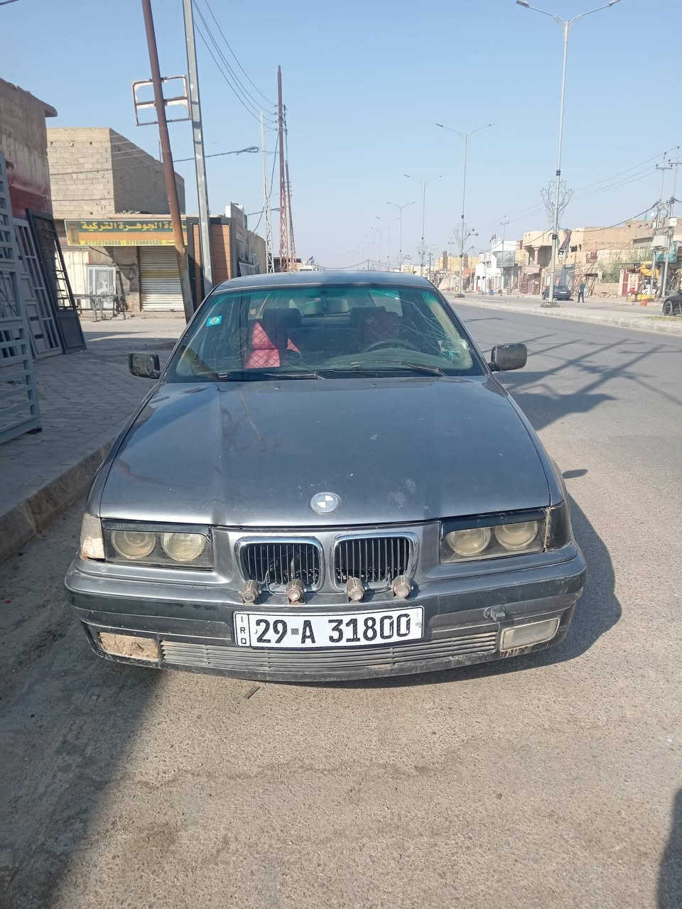 السلا م عليكم سياره بي ام 36.
1993
مكينه ونجي 6 للبيع صدر مامي خلفي جديد 
 ***********.  مكاني واسط وكوت سعر 30 بيه
