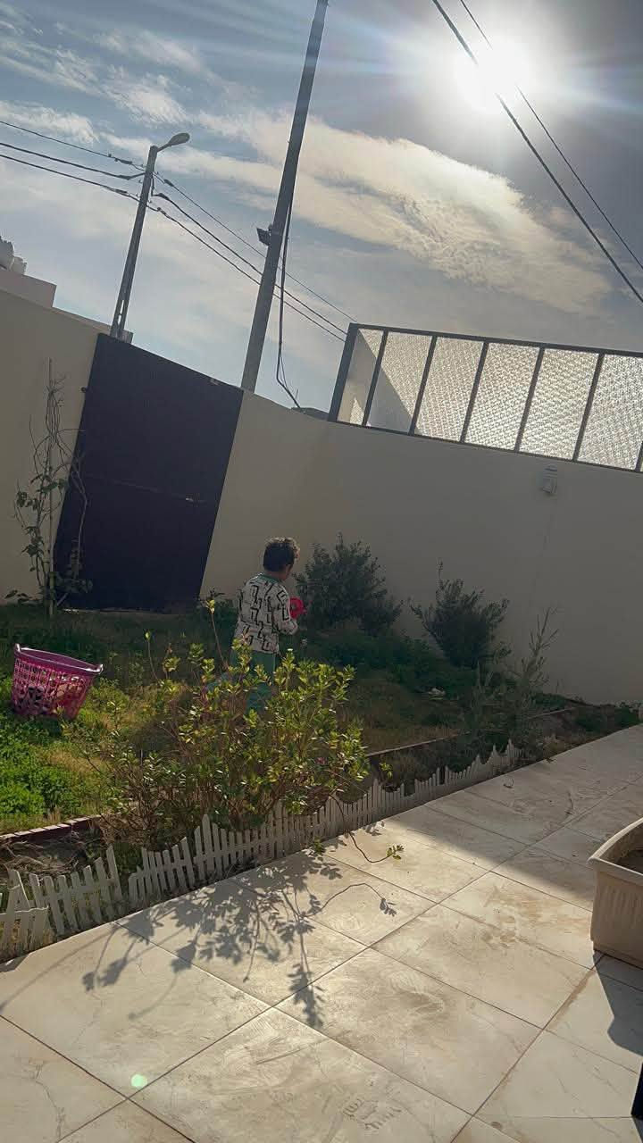 🏡✨ للبيع | دار مميز في مجمع السلطان السكني – المرحلة الثانية
فرصة سكنية مميزة بموقع جميل أمام حديقة 🌿🤍

📐 مساحة الأرض: 240م² + فضلة 13م²
🏠 طابقين
🛏️ 3 غرف نوم
▫️ غرفة في الطابق الأول
▫️ غرفتان في الطابق الثاني
✨ إحداهما سويت والأخرى غرفة عادية

🌟 إضافات ومميزات الدار:

• سقيفة مودرن
• الكراج بالكامل بورسلين
• باب وسطية أنيق يفصل بين الاستقبال والصالة
• قواطع زجاجية للحمامات
• ديكورات مميزة في الاستقبال والصالة
• موقع الدار مقابل حديقة 🌿
• مساحة إضافية مميزة بفضل الـ 13م² فضلة

📍 مجمع السلطان السكني – المرحلة الثانية – النجف الأشرف

📞 للاستفسار ومعرفة التفاصيل والتواصل: ***********

دار بمساحة مميزة، إضافات مرتبة، وموقع أمام الحديقة… جاهز ليكون بيتكم القادم 🏡🤍

#مجمع_السلطان_السكني
#مجمع_السلطان
#بيوت_للبيع
#عقارات_النجف
#عقارات_النجف_الأشرف
#بيت_للبيع
#النجف_الأشرف

نص مكتوب في الصور:
- (B3)
- ملحق رقم (4)
- السلطان السكني
- مساحة الأرض : 240 م²
- مساحة بناء الكلية : 180.4 م²
- مساحة بناء الطابق الأول : 63.1 م²
- السطح
- منور
- UP
- 3:50
- غرفة نوم رقم 3
- غرفة نوم رقم 4
- حمام
- Al Sultan Residential Complex
- Iraq - Al Najaf
- Mobile: +964 7823777719
- +964 7730777719
- sales@alsultancomplex-najaf.com
- 00/00/2018
- مجمع السلطان السكني
- العراق - النجف الأشرف
- موبايل : ٩٦٤٧٨٢٣٧٧٧١٩+
- ٩٦٤٧٧٣٠٧٧٧٧١٩+
- www.alsultancomplex-najaf.com