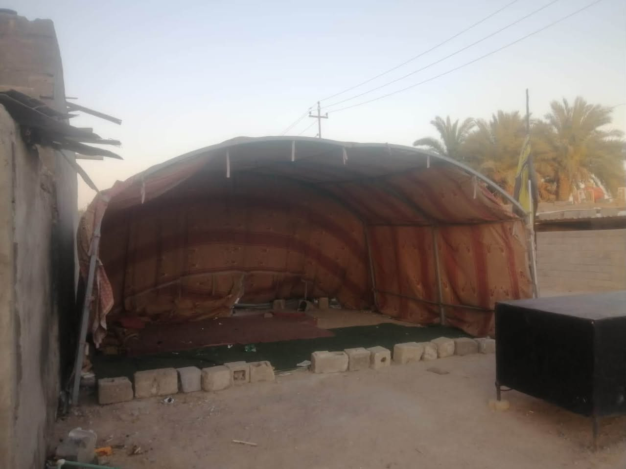 قياسه 6طول و5 ونص عرض
حديد 2 ملم حجي هذا سعره 700
بي مجال بسيط
