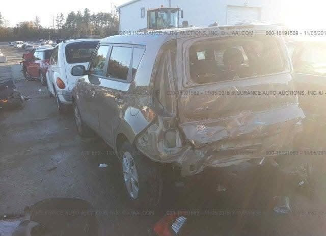 2015 وارد امريكي حادثها خلفي بدون ايرباك. وهنا بيها بنيد مبدل بدون حادث صورة الحادث السيارة والسونر  كاملا تبريد محرك ماشي 75 الف محرك 1600السياره ع ايدينه مابيها اي نقص السعر 96 وبيها مجال  بسيط مال جيتك شي بسيط ما اتعامل بتلفون
رقم بغداد باسمي   رقم جديد وهزه جديده 
المكان بغداد السيديه. 
***********

نص مكتوب في الصور:
- 000-1619 - 11/30/2016 INSURANCE AUTO AUCTIONS, INC. - 000-1619 - 11/30/2016 INSURANCE AUTO AUCTIONS, INC.
- 11/05/2015 INSURANCE AUTO AUCTIONS, INC. - IAAI.COM 000-16191569
- 000-16191569 - 11/05/2015 INSURANCE AUTO AUCTIONS, INC. - IAAI.COM
- 2015 INSURANCE AUTO AUCTIONS, INC - IAAI.COM - 000-16191569 - 11/05/201
- - 11/05/2015 INSURANCE AUTO AUCTIONS, INC. - 000-16191569 - 11/05/2015 INSURANCE AUTO AUCTIONS, INC. - 000-16191569 - 11/05/2015 INSURANCE AUTO AUCTIONS, INC. - 000-16191569 - 11/05/2015 INSURANCE AUTO AUCTIONS, INC. - 000-16191569
- 000-16191569 11/05/2015 INSURANCE AUTO AUCTIONS
- 000-16191569 - 11/05/2019 INSURANCE AUTO AUCTIONS, INC. - IAAI.COM
- NS, INC. - IAAI.COM 000-16191569 - 11/05/2015 INSURANCE AUTO AUCTIONS, INC. IAAI.COM 000-16191569 - 11/05/201
- جهه السائق (جاملغ الامامي)
- جهه السائق (جاملغ خلفي)
- جاملغ الامامي مفتوح
- صبغ و معجون و بارد و الباب الخلفي مفتوح
- جهه الراكب (جاملغ الخلفي)
- جهه الراكب (جاملغ الامامي)
- صبغ و معجون و بارد
- بارد
- صبغ
- معجون
- تبديل