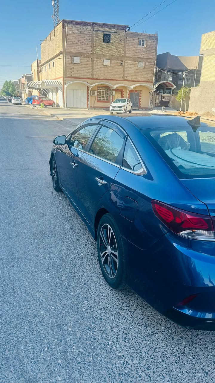 مساء الخير للجميع .. 🙋‍♀️

سوناتا للبيع ..موديل 18
ماشية .. 95 الف mi
رقم الشاصي .. 5NPE34AF9JH607459
مكينة .. 2400 
رقمها اربيل والسنوية لغاية 2029/12/26

كامرة
حساسات
اشارات بالمري 
تحكم ستيرن
كشن السايق كهربائي
لايتات زينون 
..

بيها بنيد مبدل ومصبوغ
وجاملغ امامي صبغ
وجاملغ خلفي صبغ
..

صورة السيارة موجودة ووصور حادث موجودة
وكذلك صور السونار موجودة

السيارة معروضة // 122 ورقة وبيها مجال اكيد 
للاستفسار الاتصال // ***********
