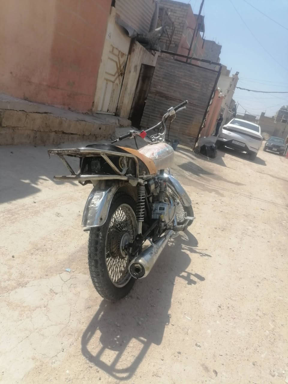 السلام عليكم شباب عندي هاي دراجه مديل ٢٠ عارظها ٢٥٠ وبيها مجال قليل مكاني بغداد الكماليه ***********
***********
