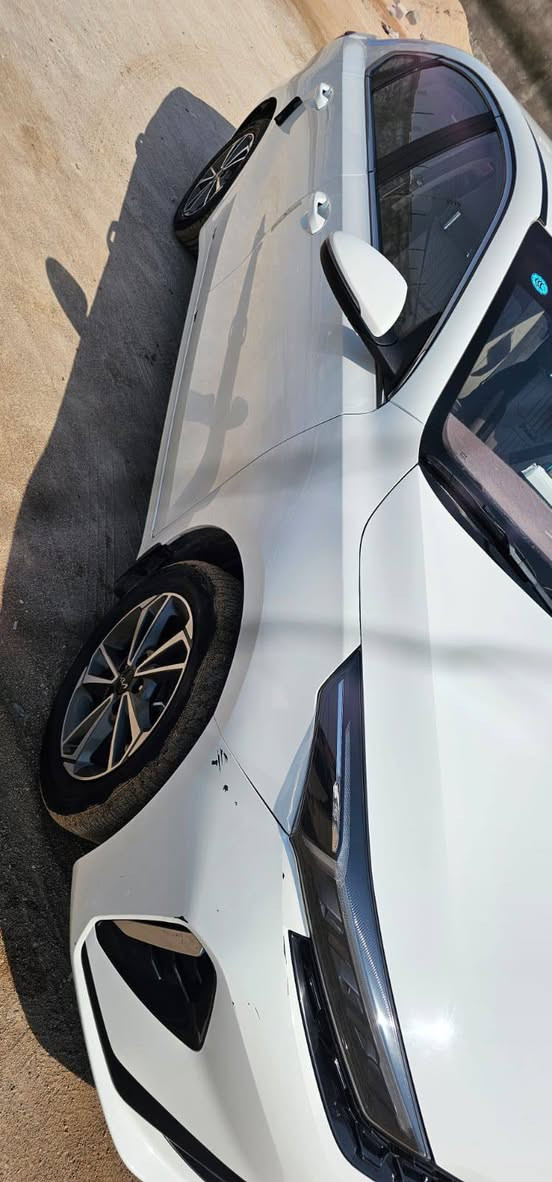 كيا K3
رقم اربيل مميز

موديل 2025
الون  ابيض 
فول مواصفات

عداد المسافه 31 الف KM 

محرك 1500 دبل نوزل 8 بخاخات دوش 

مكفول من التبديل والصبغ كفاله عامه

بصمه تشغيل + بصمه ابواب دخول ذكي+ جنطه بصمه

حساسات اماميه خلفيه 

كشنات جلد 

تبريد بيانو

وضعيات قياده 

مرايه تعتيم

ويل كب 

لايت زينون

اشاير بالمري 

سلايت فتحة سقف

بك لايت لد

باقي مواصفات الفول معروفه

مكان السياره البصره شط العرب
تواصل على رقم الهاتف 
***********
