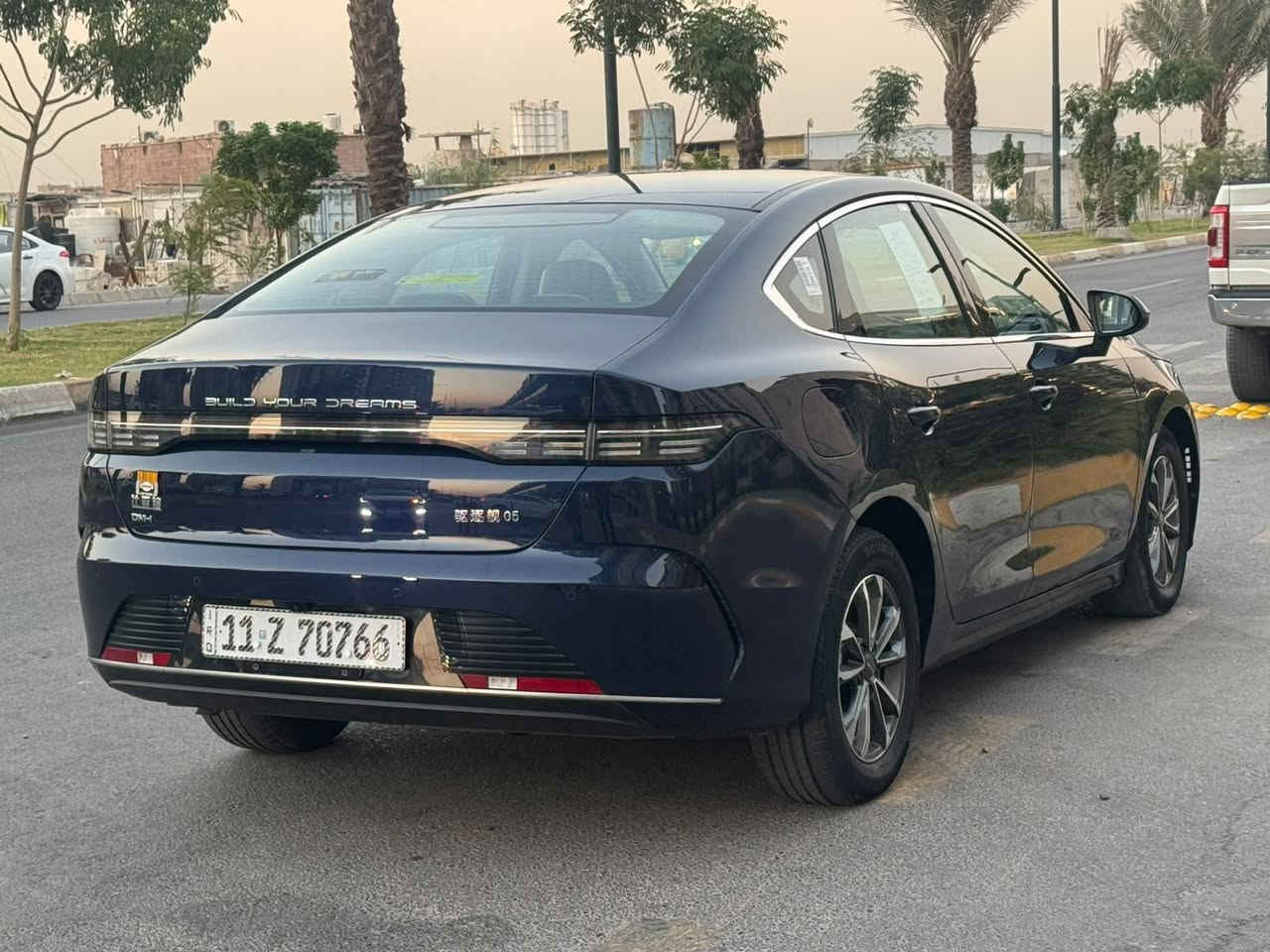 السلام عليكم
BYD
دسترويل لون ازرق مميز
موديل :2025
ماشيه : ٧٠٠٠
ع وضع شركه 
تشغيل عن بعد 
كير محرك مكفول
مرايات كهرباء 
كشنات ابيض رياضية
لد نهاري 
شاشه قلابه 
اشاير بل مري 
وبعد مواصفات دسترويل معروفه
السعر ٢٠ مليون 
عنواني بغداد الشهداء ***********
