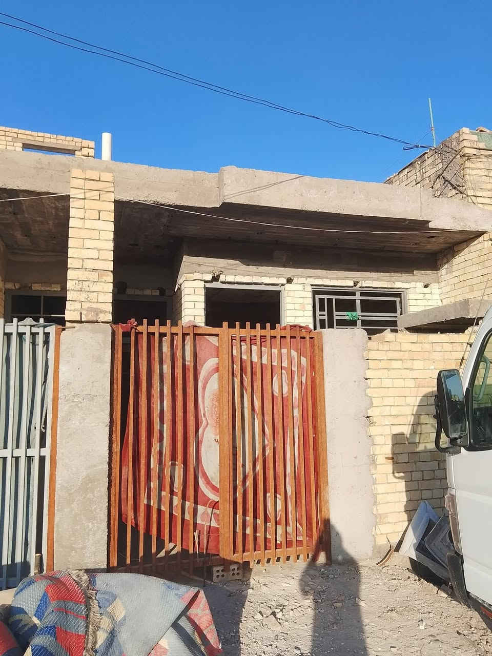 السلام عليكم
هيكل 85 متر للبيع

شارع 2/8
 
بناء حديث 2026

شارع 10 قرب ضهر القلعة 

السعرررررر (45 )

للاستفسار الاتصال 

***********
