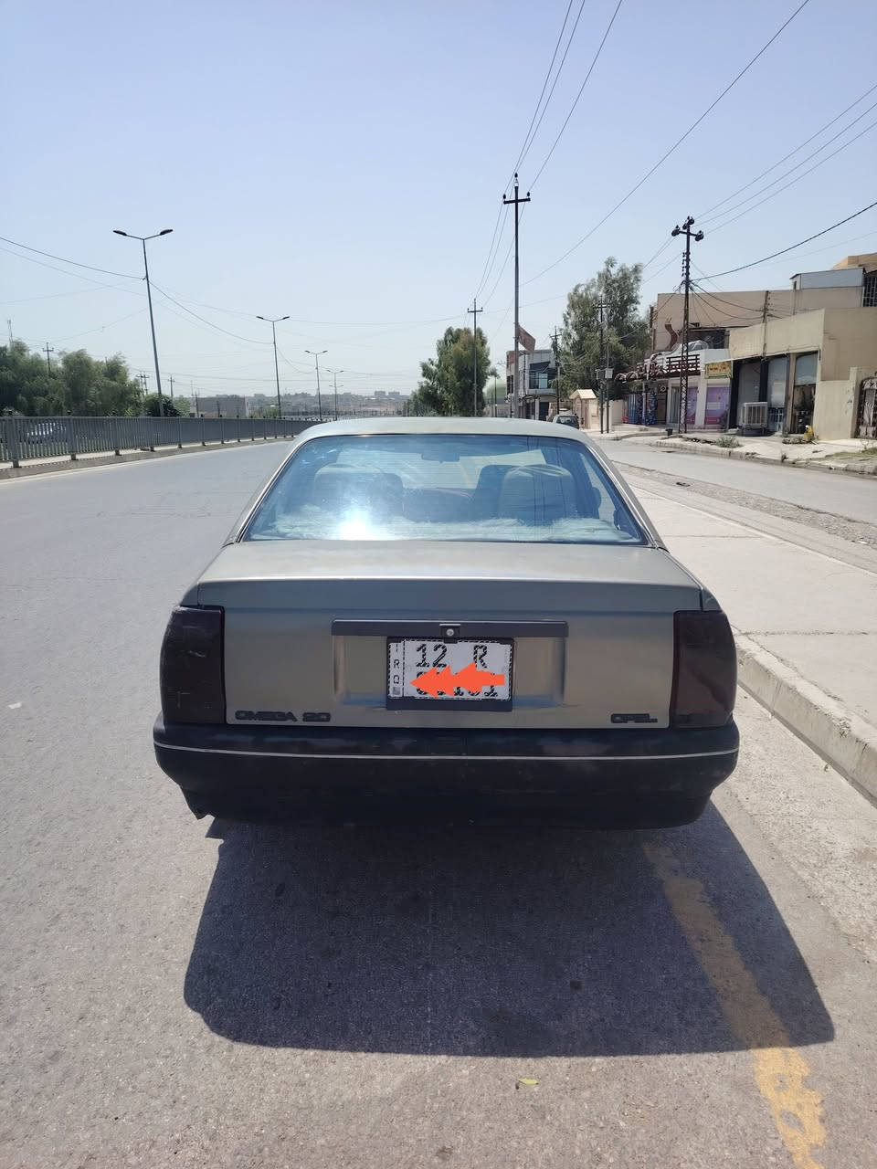 اوميكا حجم 20
محرك شـــــــــــــرط
گير شـــــــــــــــرط
طخم نظيـــــــــــف
قفل مركــــــــزي
وايرمنيه كلها شغاله
صبغ عام جماليه 
فتحة ســــــــقف
رقم انگليـــــــــزي
اني الشــــــرعي
شــــــــــــرط التحويل
الموصل /الهرمات
السعر 29 $وبيها مجال قليل
***********
