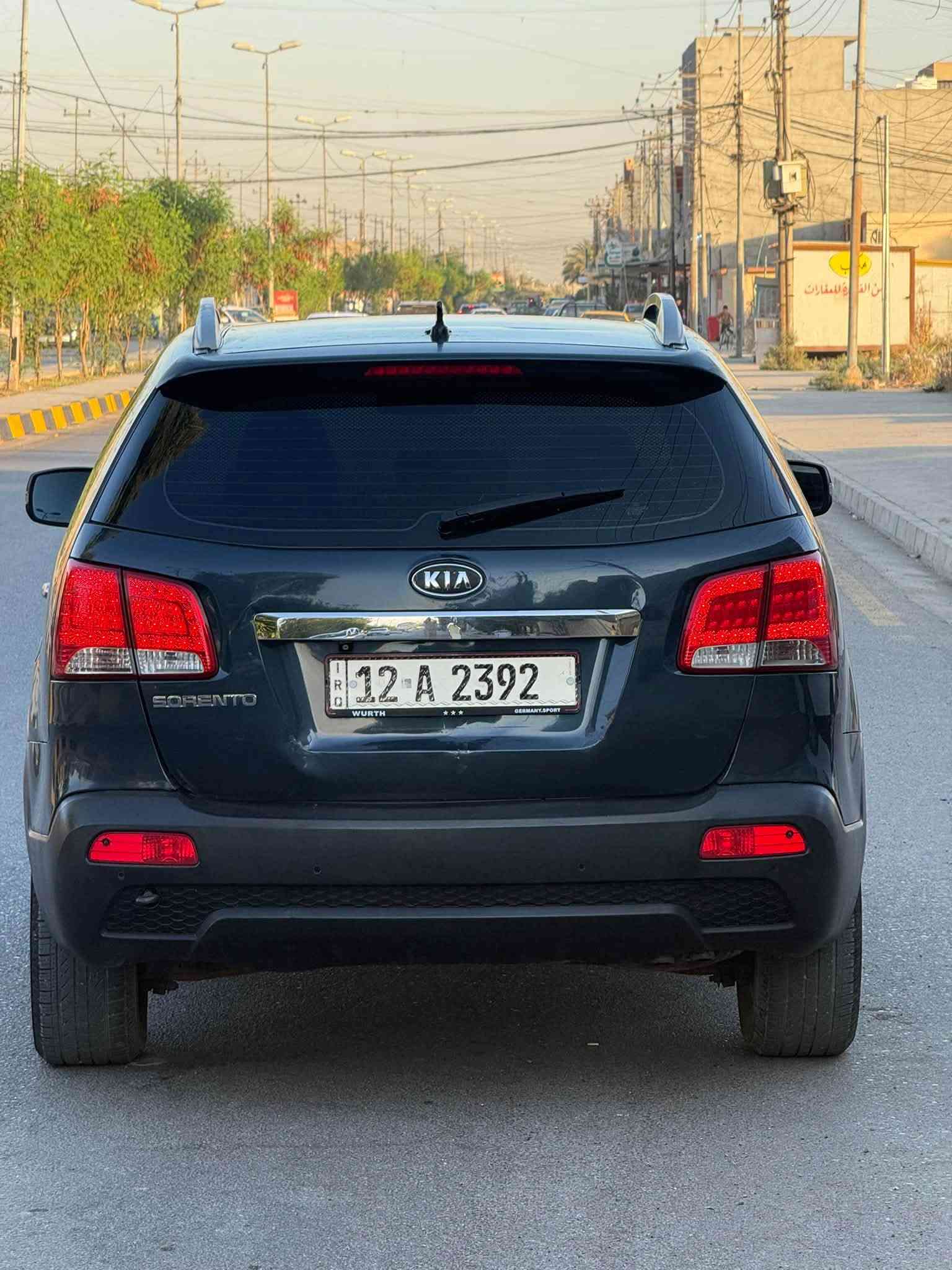 كياه سيرنتو الفين أو عشره  سياره فول وحد عل وحد سياره بيه قطعه صبغ قطعه تبديل سياره خليجي سياره بسمي إني اشرعي سياره حيل نضيفه ول سعر ١٢٥ أو بيه مجال ؟؟***********؟؟ ***********
