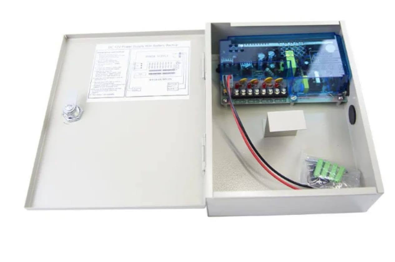 باور سبلاي وي بي اس بنفس الوقت
هذا المنتج عبارة عن مزود طاقة (Power Supply) 
بجهد 12V مع نظام بطارية احتياطية (Battery Backup) او يو بي اس بنفس الوقت
، وهو ضروري جداً لضمان استمرارية عمل الأجهزة (مثل الكاميرات، أنظمة الإنذار، أو أجهزة التحكم) حتى عند انقطاع التيار الكهربائي.

 ⚡️ لا تدع انقطاع الكهرباء يوقف أمنك! | DC 12V Power Supply with Battery Backup 🔋
هل تعاني من توقف كاميرات المراقبة أو أنظمة القفل الذكي عند انقطاع التيار الكهربائي؟ إليك الحل الأمثل والاحترافي لضمان تشغيل أنظمتك 24/7 بدون توقف.
 🛡️ لماذا تحتاج هذا الجهاز؟
يعمل كمصدر طاقة رئيسي ومنظم جهد، وفي حال انقطاع الكهرباء، يتحول فوراً وبشكل تلقائي للعمل على البطارية (Backup) دون أن تنطفئ الأجهزة الموصلة به.
 ✨ المميزات التقنية:
 ✅ جهد ثابت:مخرج بقوة 12V مستقرة لحماية الأجهزة من تذبذب التيار.
 ✅ وزيع احترافي:يحتوي على قنوات (Ports) متعددة لتنظيم الأسلاك وتوصيل أكثر من جهاز في وقت واحد.
 ✅ نظام حماية: مزود بفيوزات داخلية لحماية الأجهزة من الالتماس الكهربائي أو الحمل الزائد.
 ✅ صندوق معدني متين: مصمم بقفل للحماية، ويمكن تثبيته على الجدار بسهولة.
 ✅ شاحن ذكي:يقوم بشحن البطارية تلقائياً فور عودة التيار الكهربائي.
 💡 مثالي لـ:
  📹 أنظمة كاميرات المراقبة (CCTV).
  🚪 أقفال الأبواب الإلكترونية وأنظمة الـ Access Control.
  🚨 أنظمة الإنذار والحريق.
  🌐 أجهزة الراوتر والنانو لضمان استمرار الإنترنت.

📞 للحجز والاستفسار: على الخاص او عبر الواتساب ***********
🚚 متوفر خدمة التوصيل لكافة المحافظات.
#سمارت_هوم
#SmartHome #SecuritySystems #PowerSupply #CCTV #العراق #حلول_ذكية #طاقة_احتياطية.ـ
