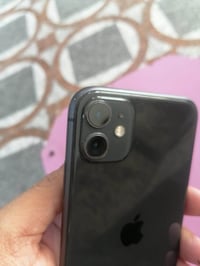 ايفون ١١ • ذاكرة ١٢٨ • بطارية ٨١