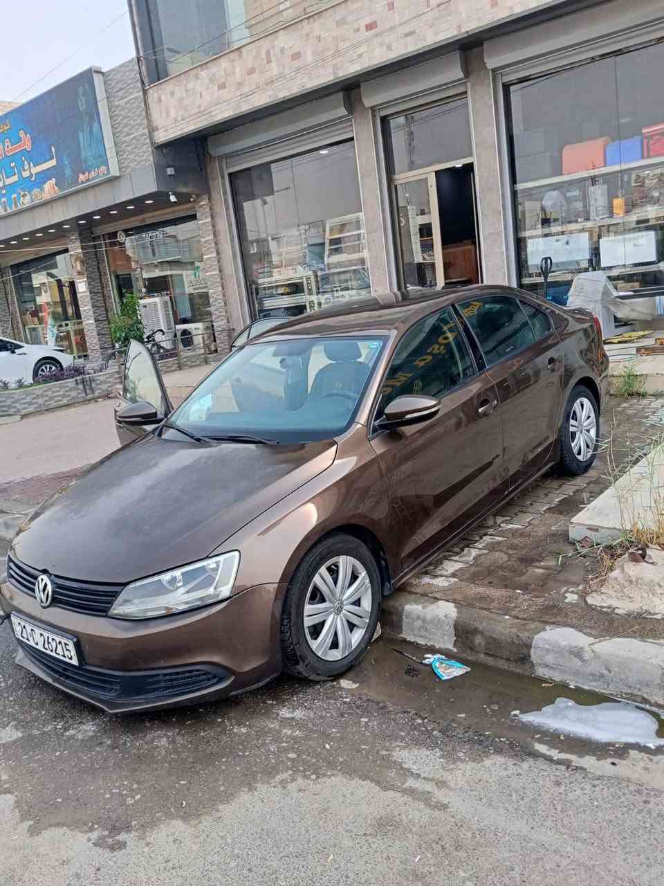 سلام عليكم سياره جيته موديل ١٥ كير محرك شرط بدون أي عيب بي قطعتين بدون دواخل بي دفتر بنزين رقم سنوي جديد مواصفات معروف تبريد❄❄❄ ثلج سعر ٩٠ بي مجال عنوان كركوك حي العسكري ***********
