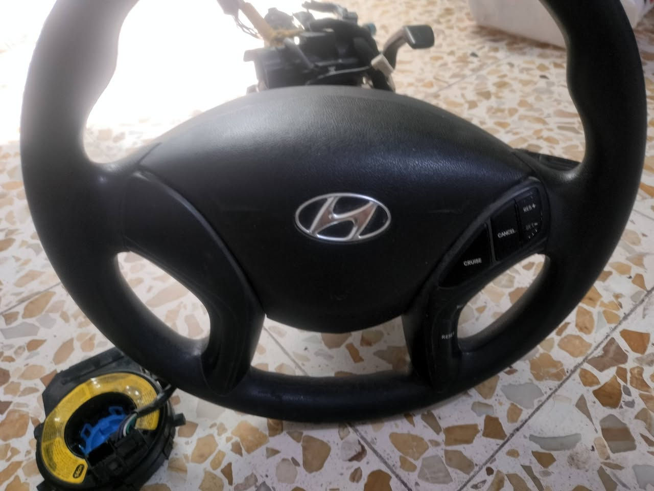 سلام عليكم أغراض النترى للبيع 
ستيرن مثل مموضح بصوره جديد تفصيخ 
مسجل جديد وثاني يشكل 
مسطره نوزلات بس نوزل يحتاج تنظيف 
***********
