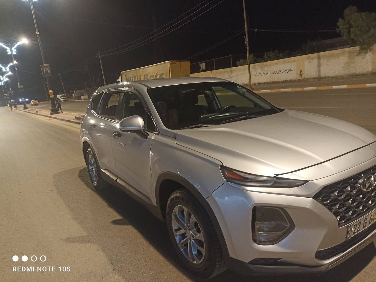 السلام عليكم سنتافي للبيع 2019 وارد امريكي اريبكات سليمه  اربعه سندر خمسه راكب 2500 بلادي كير مكفولات تبريد قطعتين ثلج ادامه كامله تبريد تحديد مسار راردات امامي وخلفي توقف ذاتي سياره رقم اربيل دولي بسمي تريد تحويل وكاله الحادث امريكا تبديل جاملغ امامي الباب تعمير خلفي سونار موجود السعر 142 وبيه مجال بسيط *********** مكان العماره حي خليج
