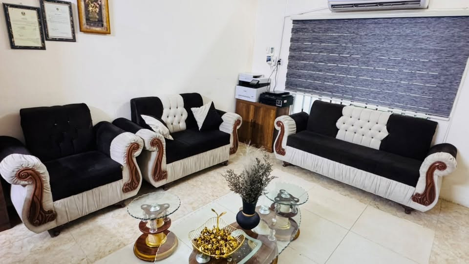 قنفات منزليه العدد 5 قطع
2 كبار

1 وسط

2 صغار

السعر 350 الف وبي مجال ونضيفات جدا. الفحص قبل الشراء

العنوان كركوك حي الواسطي

الرقم ***********
