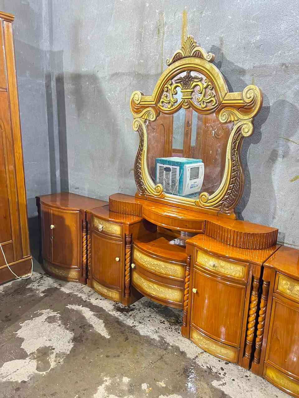 سلام عليكم غرفه نجاره صاج تزكام داخل خارج صاج دور مستخدمه نظيفه السعر ٨٥٠ العنوان الحله ***********

