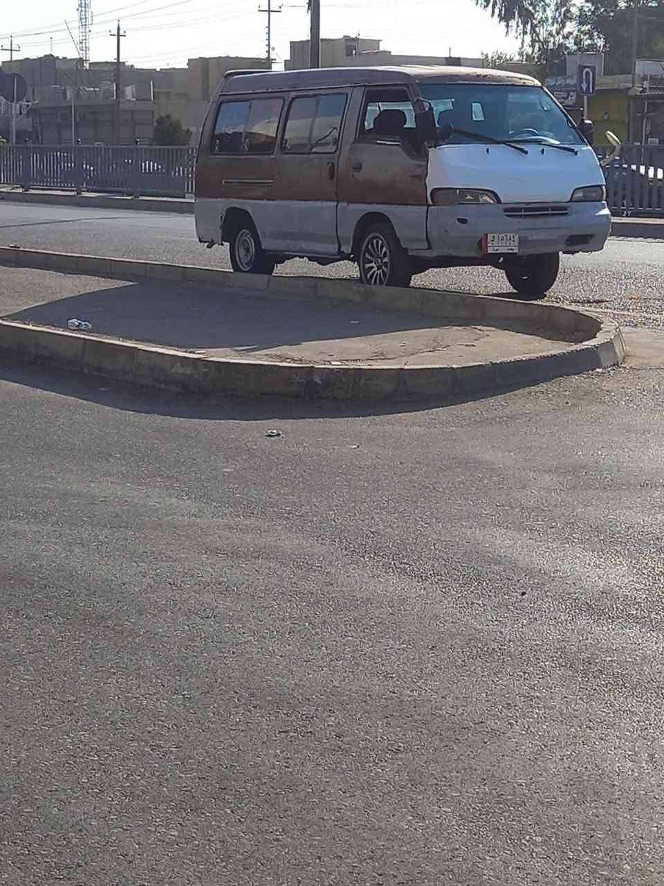 ***********
