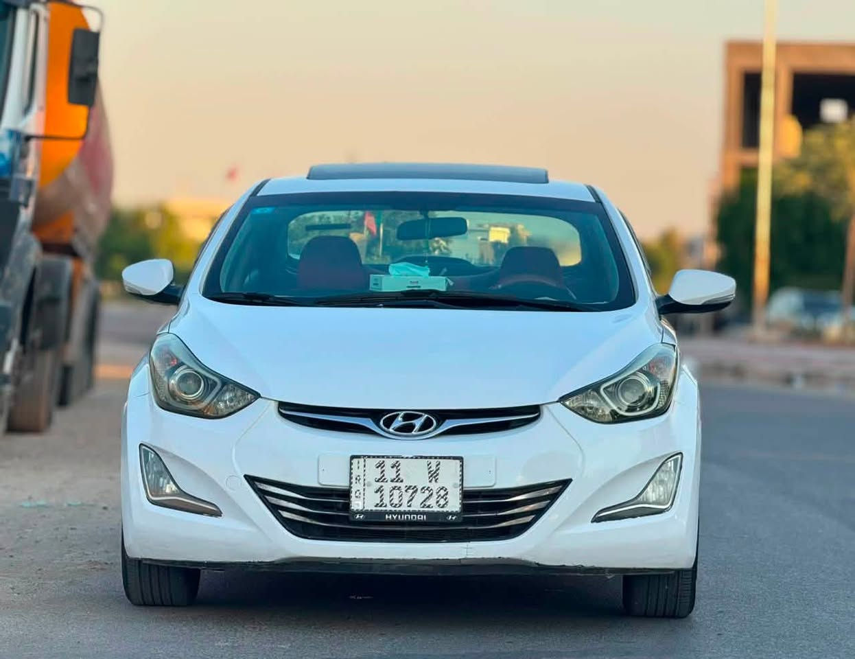 للبيع
النترا موديل ٢٠١٥ رقم بغداد خليجي فول مواصفات عدا البصمه محرك ٢٠٠٠ دوش بيها صبغ ٥ قطع بدون معجون فقط بس صبغ سياره جاهزه للاخير تبريد وتخم تاير وحداديه كله جديد المحرك والكير بحاله جيده 
#السعر ٩٦وبيها مجال 
للإستفسار *********** 
مكاني المحموديه
