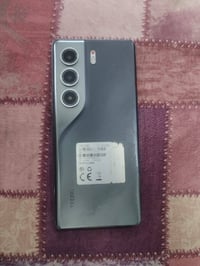 كامون ٤٠ • نظيف • وياه شاحن