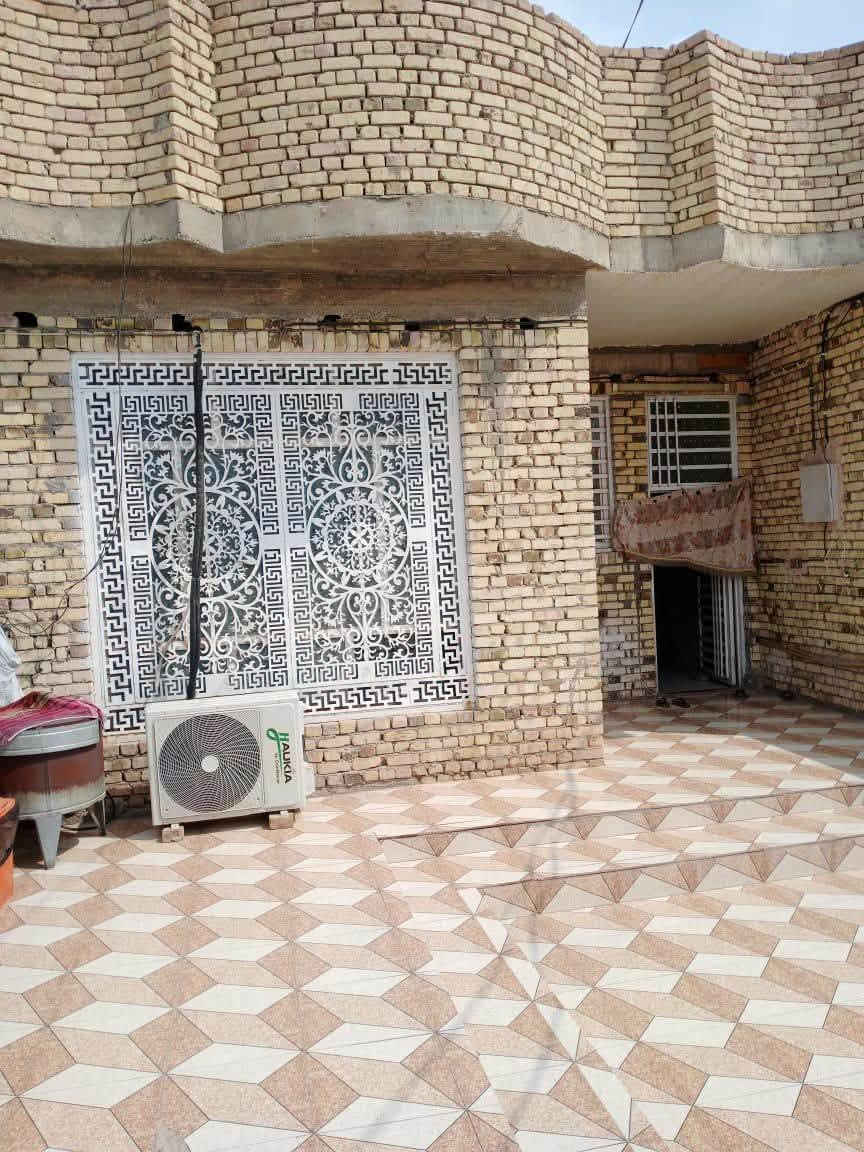 بيت البيع الموقع ابو شطيب قرب الصيطره بغداد ع. الشارع العام  المساحه 190 وياه قطعه 100

للاستفسار اتصل على الرقم ***********
