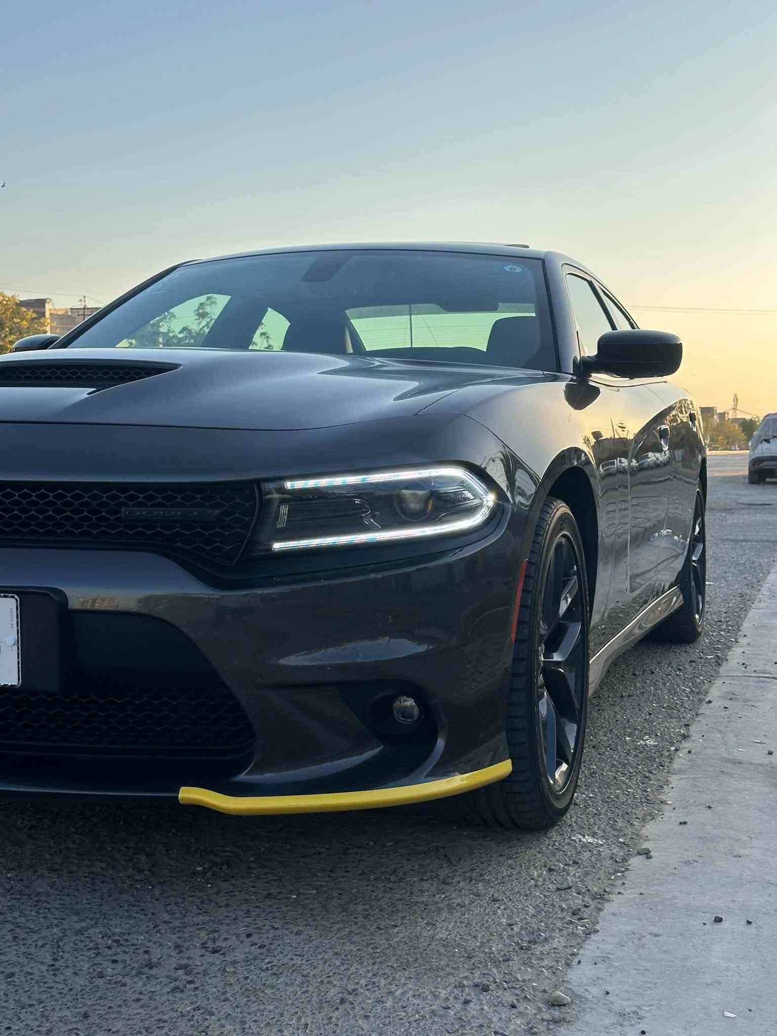 جارجر جي تي بلص
فول 1 /1 رادار جانبي 
‏CHARGER GT Plus 
اخر اصدار لاست كول 
الموديل :2023 . (خليجي)  النداء الاخير. وكاله هارلم 
العداد :27 الف كيلو  سياره بعده بحالت زيرو  
الضمان : 3 سنوات او 60 الف كيلو متر . 
المحرك : V6.  3.6L
مكفوله من الصبغ و التبديل  
مرقم بغداد الجديد كامل تحويل ثاني يوم 
المواصفات : رادار جانبي…….
* جناح خلفي اسود. 
* ويل قياس 20 انچ اسود . 
* مقود القيادة رياضي . 
* مقاعد رياضية من الشاموا الأسود.
* نقطة عمياء . 
رادار جانبي.
* مصابيح أمامية زنون . 
* كشافات الضباب زنون . 
* المصابيح الأمامية مع LED . 
* حساسات خلفية. 
* شاشه كبيرة مع نظام ملاحة نفكيشن GPS . 
* سستم صوت الپاين .
* فتحة سقف (سلايد) . 
* المقاعد الأمامية كهربائية . 
* ذاكرة لحفظ وضعيات الجلوس (ميموري) . 
* مقاعد أمامية تبريد وتدفئة . 
* تشغيل عن بعد . 
* المقود كهربائي . 
* تدفئة مقود القيادة . 
* محدد سرعة . 
* تلفون بلوتوث . 
* كاميرا خلفية .
* مرايا متحسسة للاضاءة العالية .
* كير شفتر بالستيرن . 
* دخول ذكي (بصمة) .
مكاني بغداد
***********هاتف
