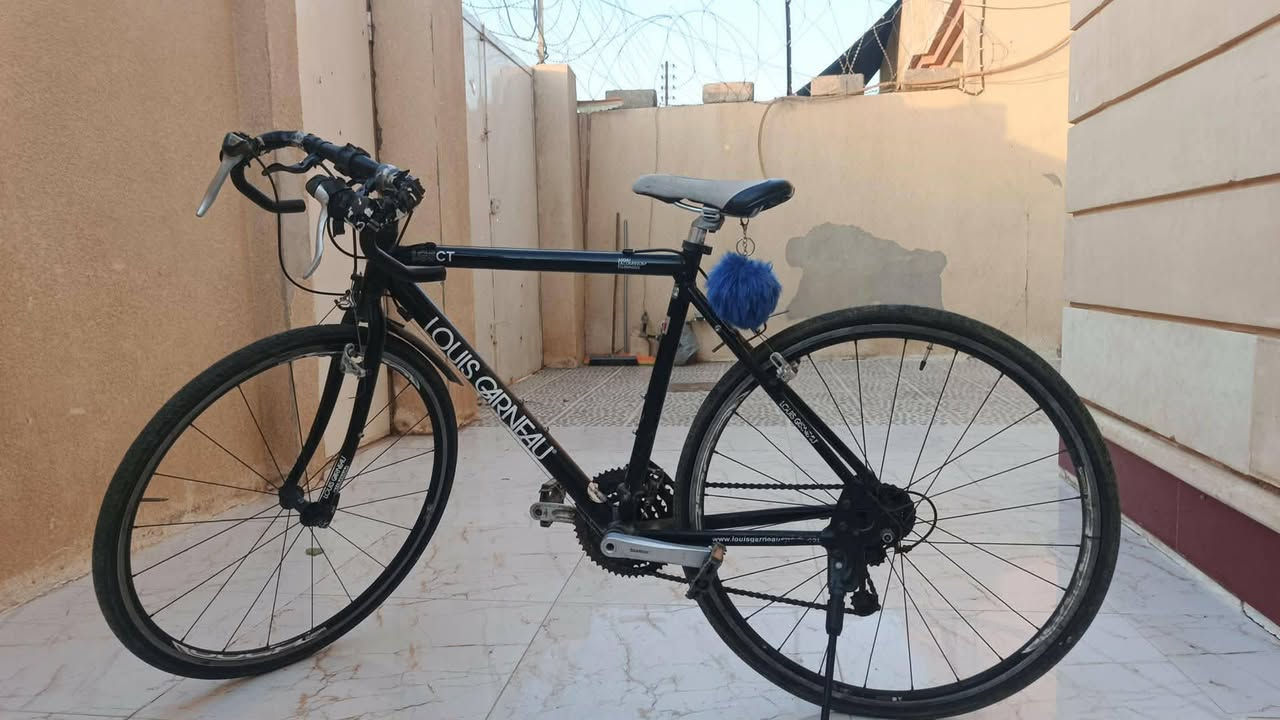 لل بيع باسكل كلشي شغال نصافه 100/ سعر 100 بيه مجال لل استفسار *********** او خاص
