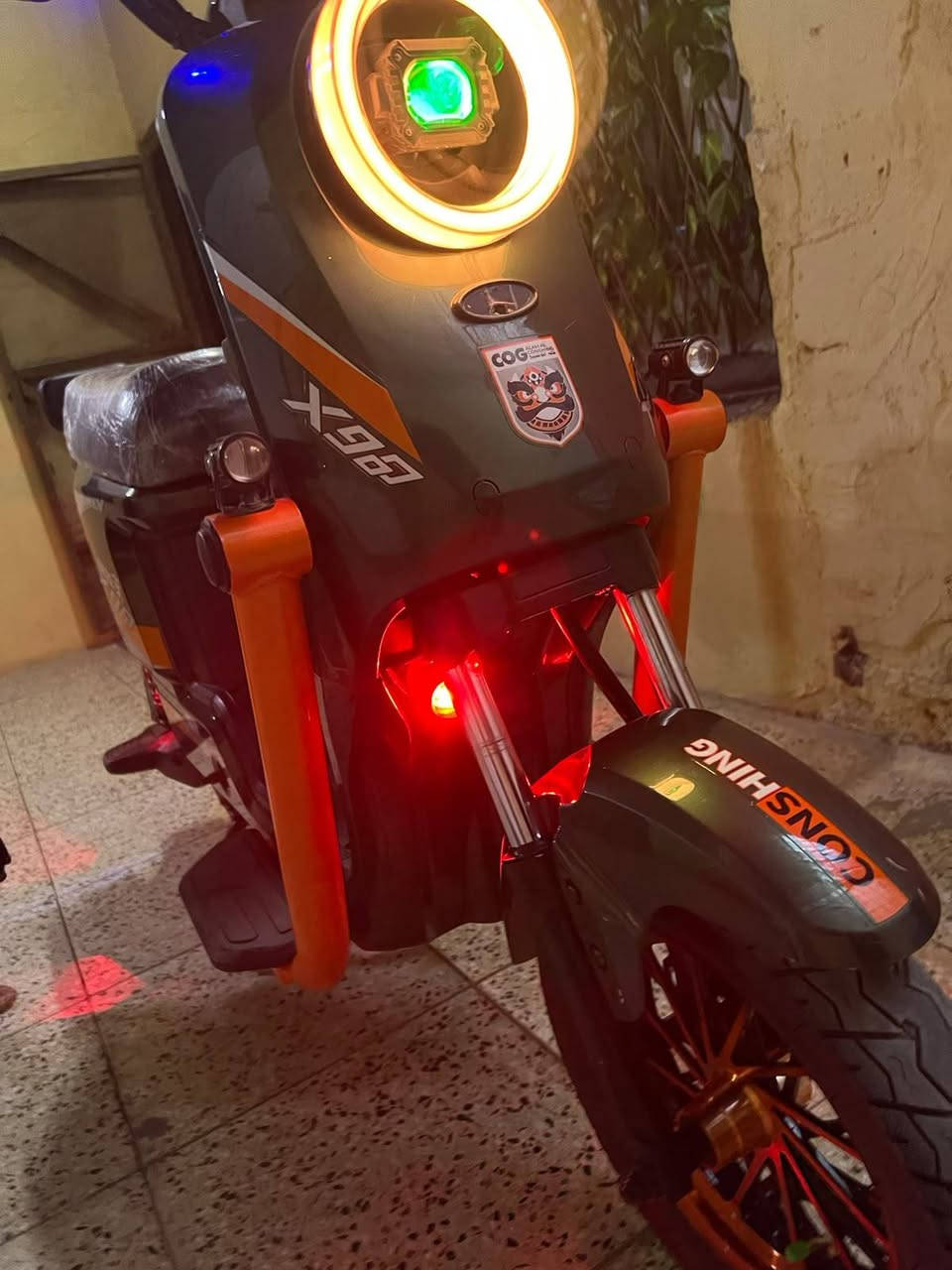 دراجه X900موديل 2026بطاريات2026نضام بصمه وسويج وكارت دراجه تخبل بمعنى الكلام تمشي120درجه صار شهر طلعت من الوكيل بعدها بجيس

سعر650وبيها مجال حك الجيه 

مكاني 5ميل 

الرقم***********
