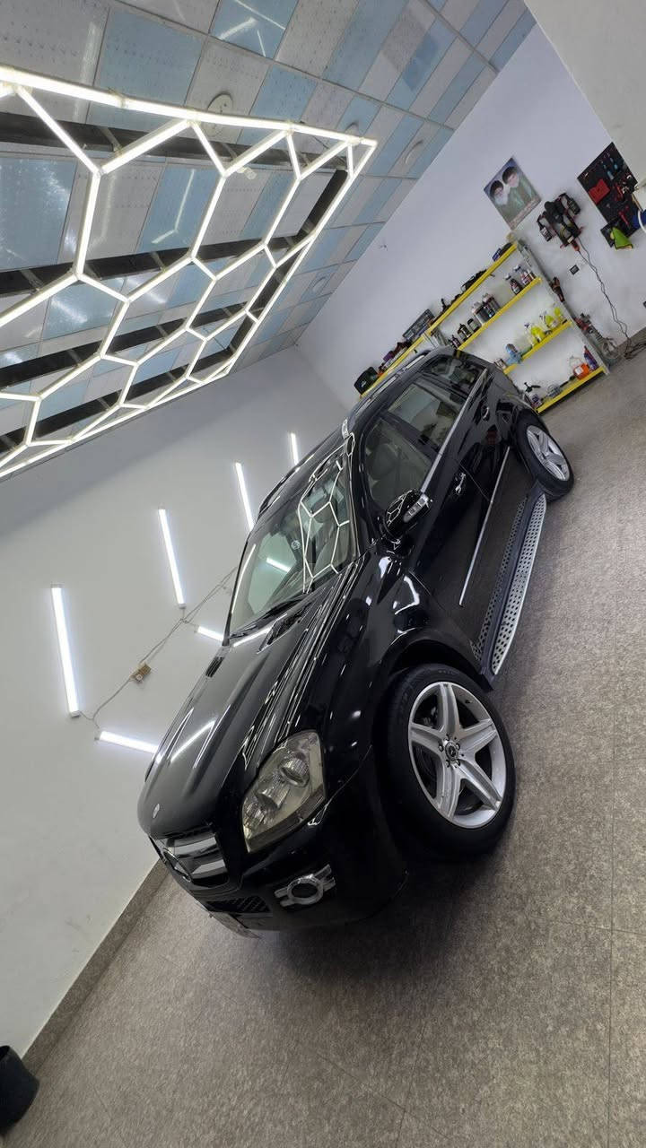 سلام عليكم مورسدس 2009 GL500 فول بيه 3 قطع صبغ فقط بدون حادث جكات سبعه راكب كشنات كهربائية تبريد ثلج مكينة كير مكفولة بلادي سياره جهاز مكانه كربلاء سعر 125 بيع مستعجل فقط بيع بدون مراوس عليه طلب 17 ورقه نزلن من سعر رقم اربيل تحول وكاله ***********
