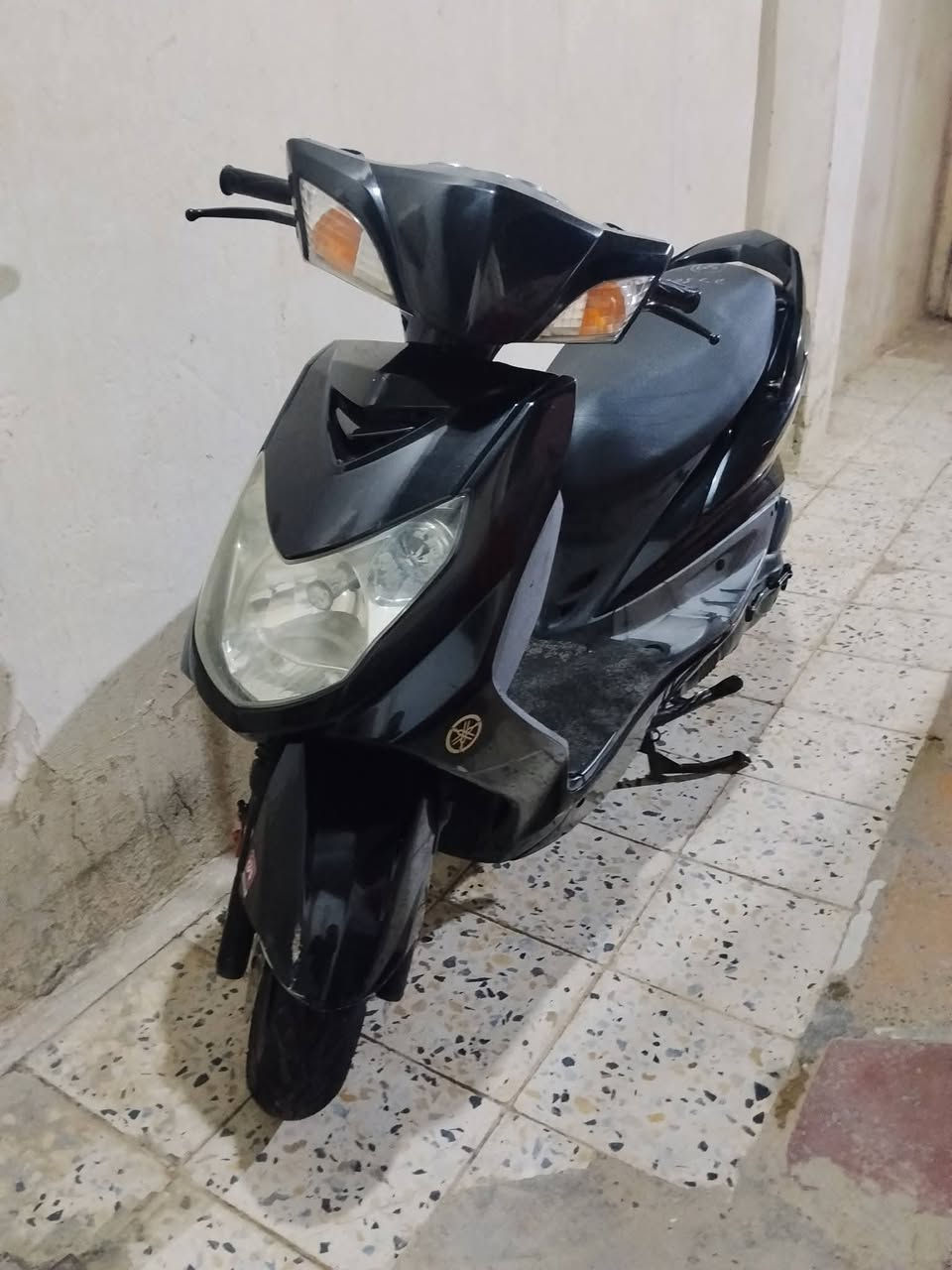 سلام عليكم🌺. دراجه سكنس فحل للبيع لون اسود دواخل ملاح للبيع دراجه بلاديه مامفتوحه مكينه بجيس دراجه صارله 3اشهر من جبته من الحاويه نضيفه فقط الكابريتر مبدله تجاريه مكاني حله حي العسكري شارع80 مال نجف( سعر مليون) تواصل خاص او على الرقم‏  ‪ ***********‬‏ اهلا وسهلا بلجميع🌺.
