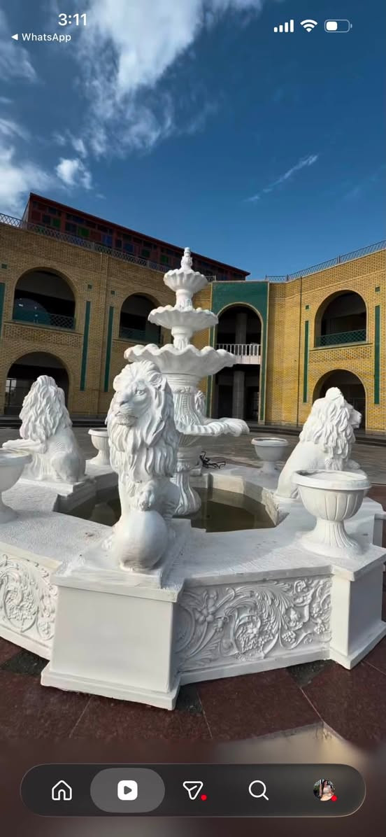 بيت مميز للبيع في مجمع أسد بابل السكني

📍 الموقع: زون A 
 المساحة: 250 متر

 5 غرف نوم
 صالتين
 مطبخين (مطبخ حار + مطبخ بارد)

✅ استلام مباشر
✅ جاهز للسكن
✅ تصميم مثالي للعوائل

💰 بعرض ممتاز 

📞 للاستفسار 
***********
