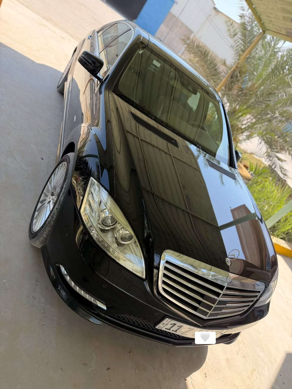 سلام عليكم للبيع مارسدس s350 موديل ١٢
السياره جديده مال جناي كامله من لدعاميه للدعاميه 
كحداديه وكير ومحرك وتخم تاير ترايك وين مايعجبك شرط

خليجي مكفوله استيراد خاص فول عدى الثلاجه لخلفيه 
رقم بغداد باسمي 
خمس بصمات 
خمس بردات
كنات جلد وكهرباء اربعه
جكات 
ستيرن كهرباء 
لد زنون بلادي 
بنراما طكتين 
اربع ابواب شفط وجنطه كهرباء 

سعره 228 ورقه وبيه مجال قليل 

***********
***********
