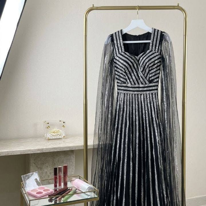 فستان • مقاس ٤٤ • قابل تفاوض