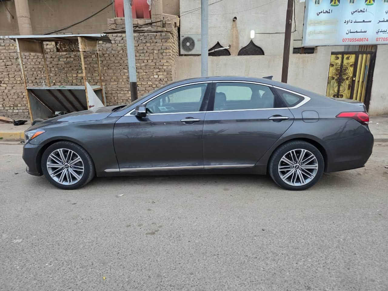 جي٨٠
2018

تو ويل  فول سياره ما عدا المواس بيها منضومة زنون بلاديات

ضربته كما موضح بيه جاملغ وجه ثانيه مبدل كلير بامريكا

سياره حيل نظيفه ومصروف عليها

ماشي ١٦٢ كيلو

‪+964 776 748 7845‬

مكان ميسان العماره

سعر١٨٥

نص مكتوب في الصور:
- 31615900